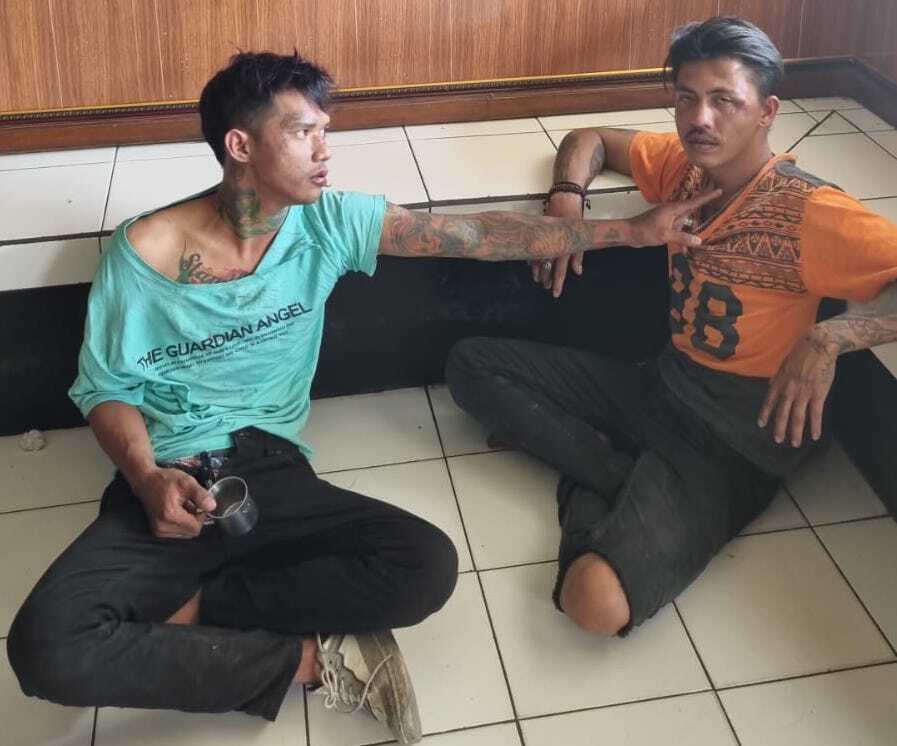 Polisi Tangkap 2 Preman Pembuat Onar Siang Hari di Tarogong